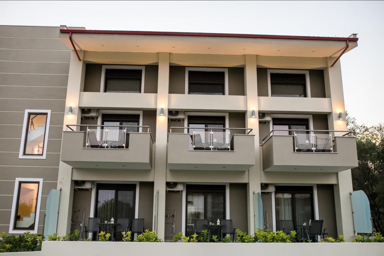 Gmare Aparthotel Gerakini Ngoại thất bức ảnh