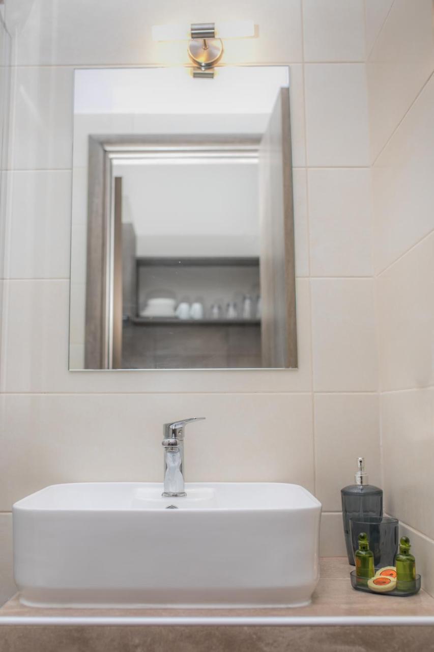 Gmare Aparthotel Gerakini Ngoại thất bức ảnh