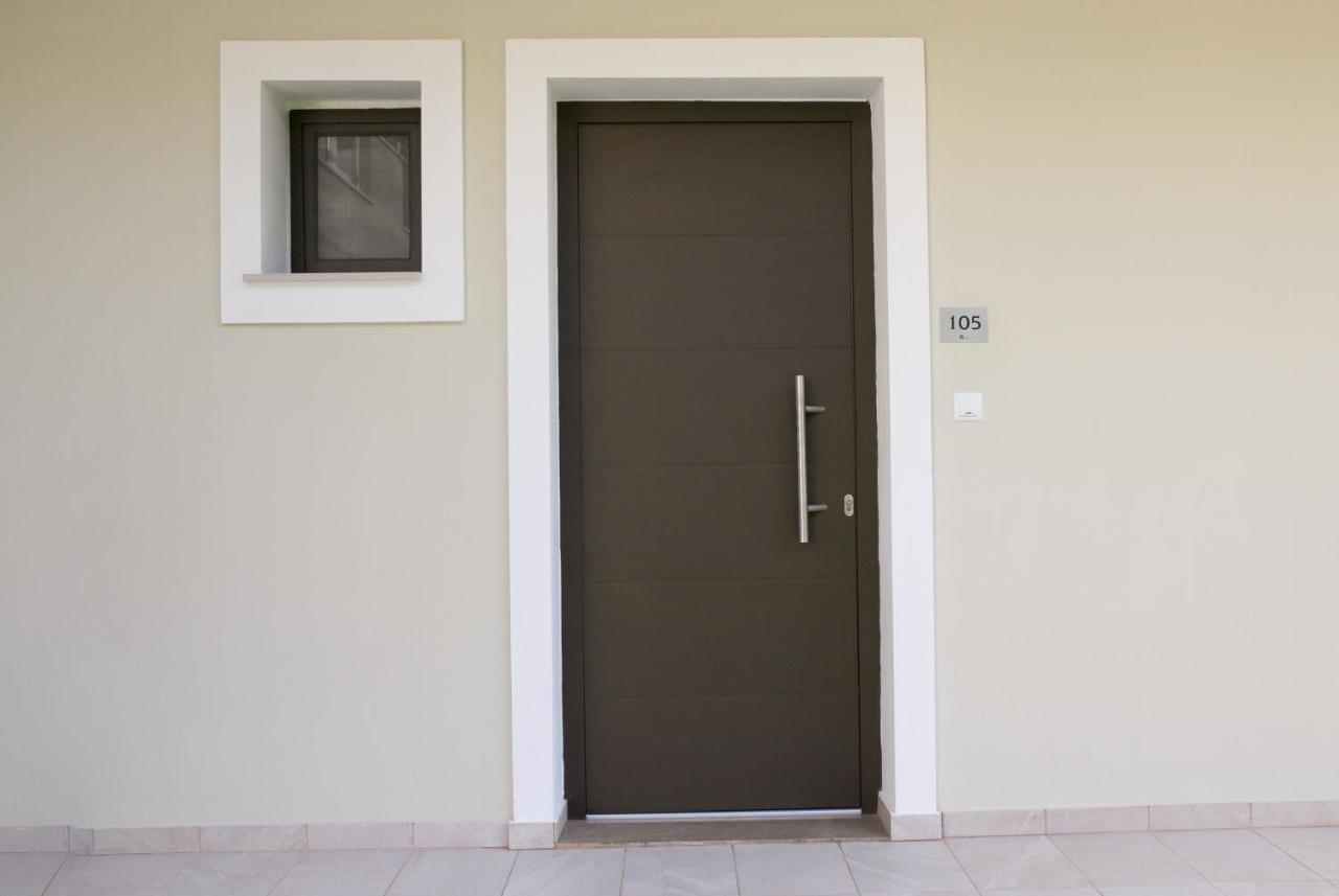 Gmare Aparthotel Gerakini Ngoại thất bức ảnh